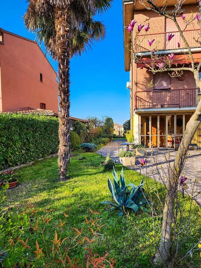 Gold B&B Ravarino 0*,